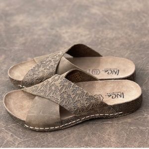 New all leather INCa sandals